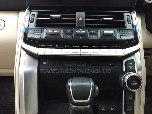 Toyota Land Cruiser LC300 2023 Black