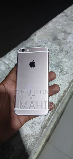 Apple iPhone 6s 32 GB Gold