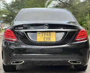 Mercedes-Benz C200 2014 Black