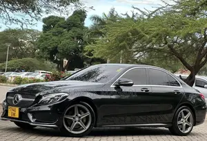 Mercedes-Benz C200 2014 Black