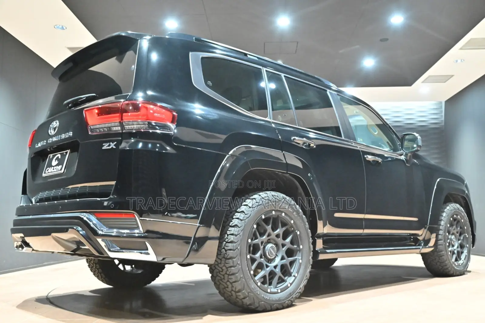 Toyota Land Cruiser LC300 2024 Black