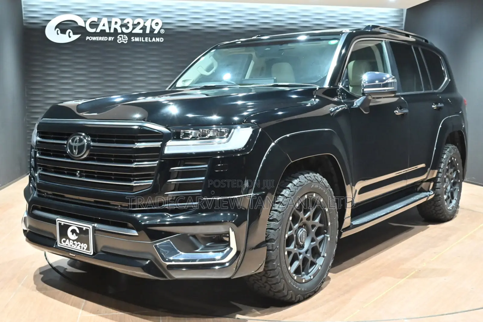 Toyota Land Cruiser LC300 2024 Black