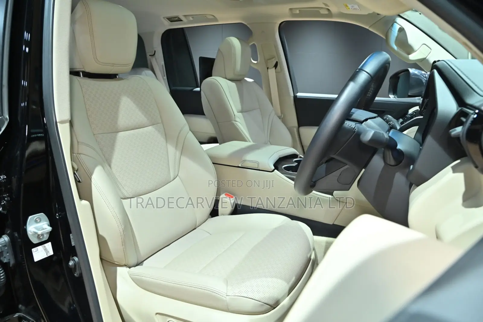 Toyota Land Cruiser LC300 2024 Black