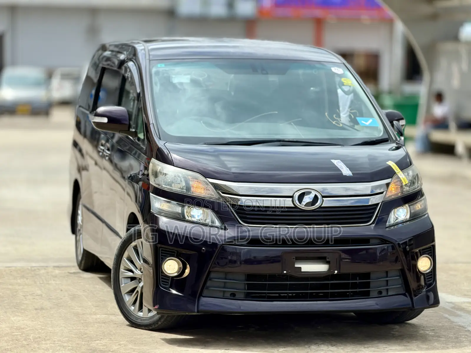 Toyota Alphard 2.4 Petrol FWD 2013 Maroon