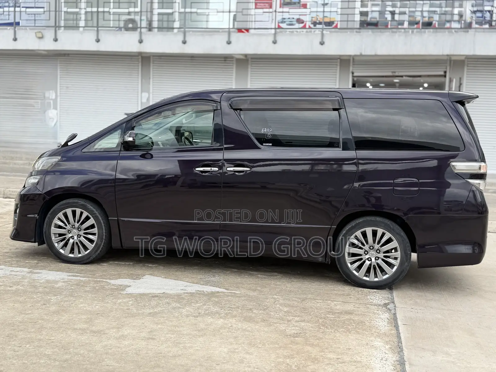 Toyota Alphard 2.4 Petrol FWD 2013 Maroon