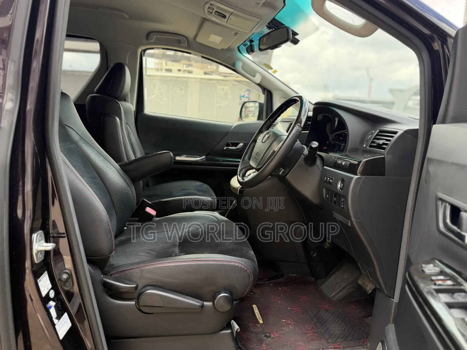 Toyota Alphard 2.4 Petrol FWD 2013 Maroon