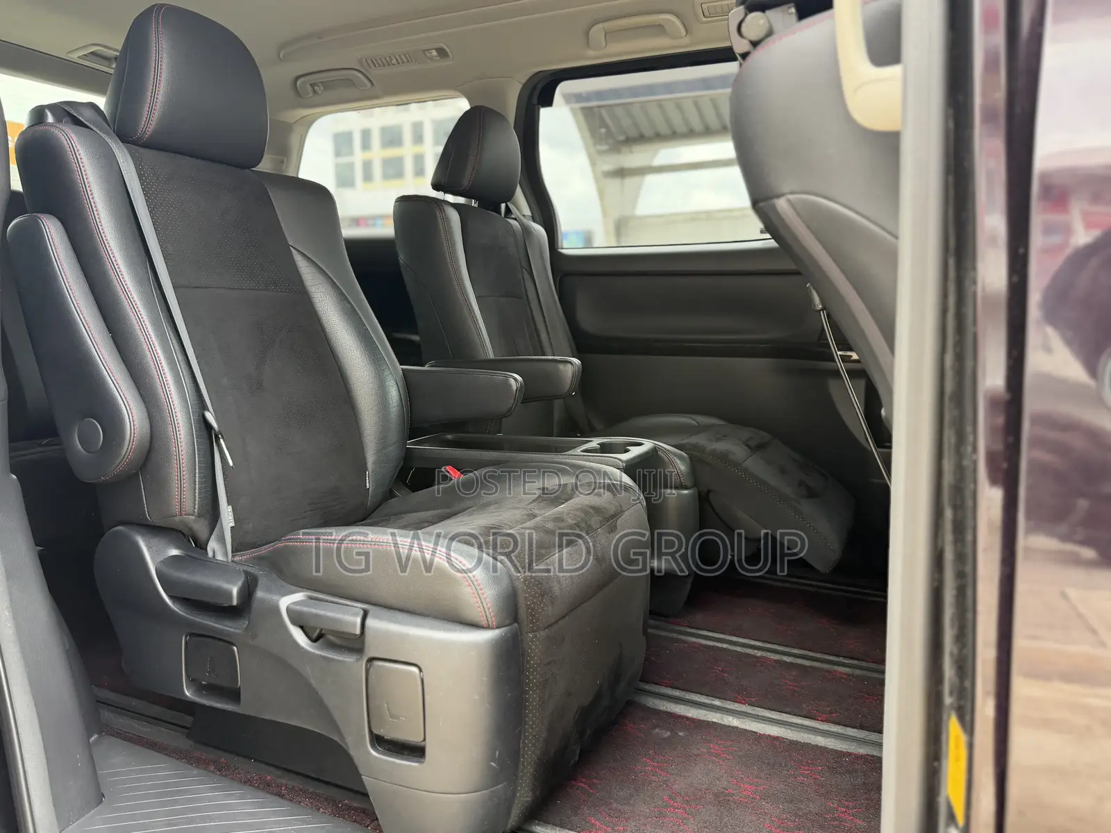 Toyota Alphard 2.4 Petrol FWD 2013 Maroon