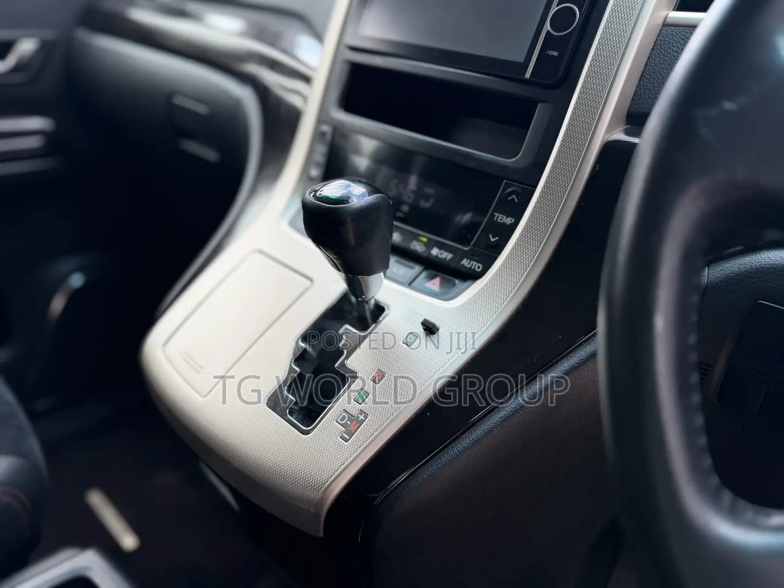 Toyota Alphard 2.4 Petrol FWD 2013 Maroon