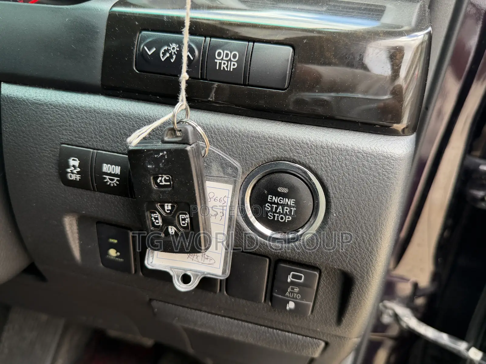 Toyota Alphard 2.4 Petrol FWD 2013 Maroon