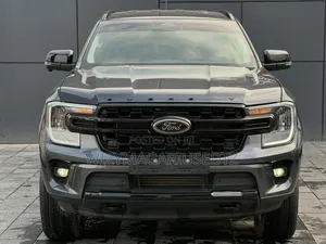 Ford Everest 2024 Gray