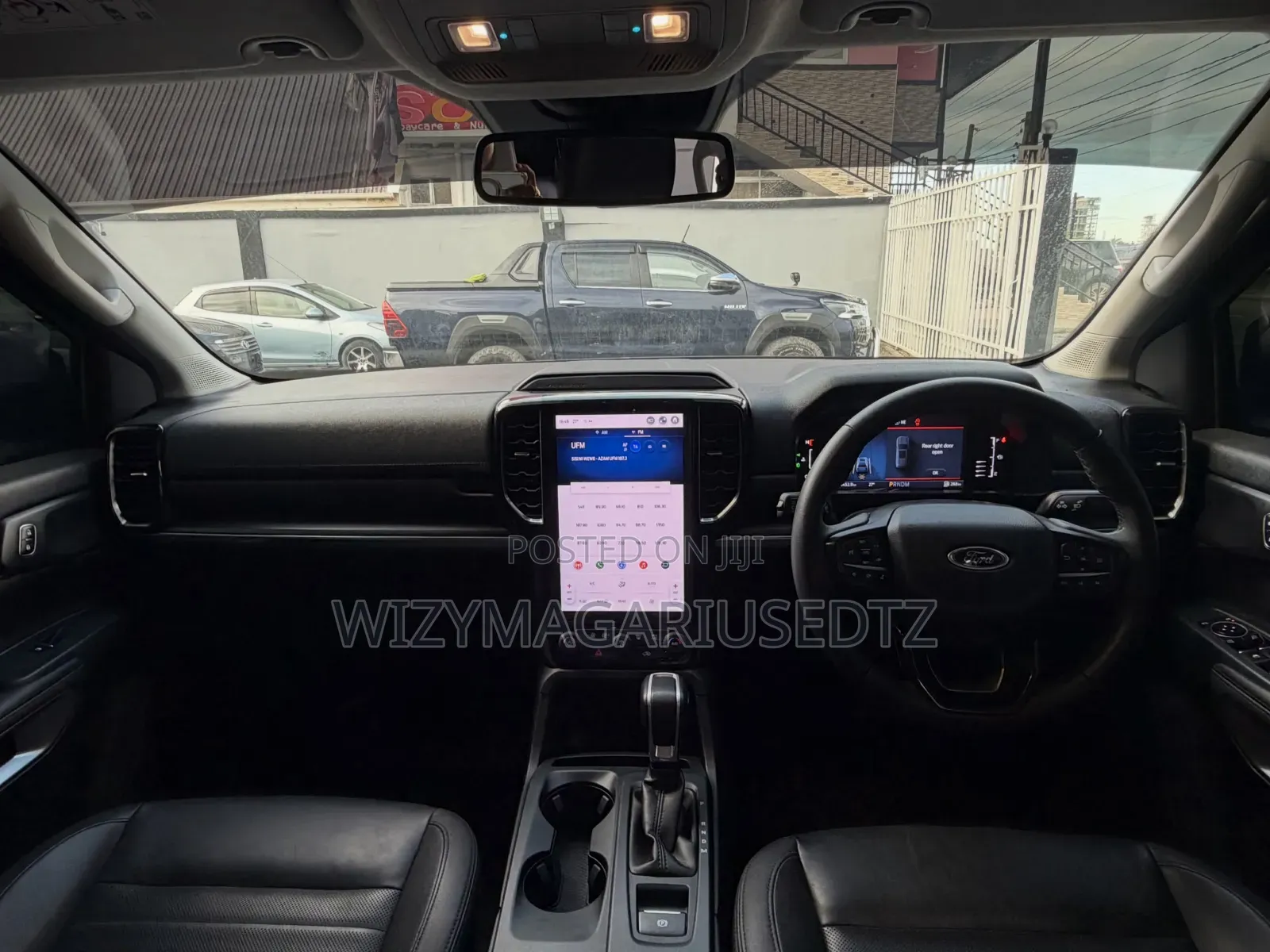 Ford Everest 2024 Gray