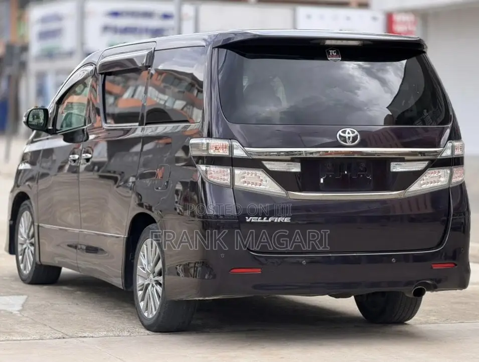 Toyota Alphard 2013 Black