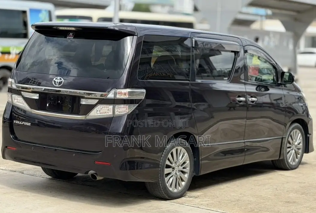 Toyota Alphard 2013 Black