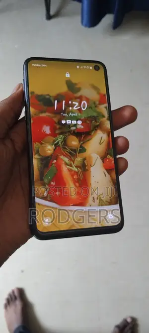 New Samsung Galaxy S10e 128 GB Black
