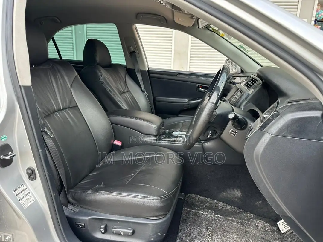 Toyota Crown 2007 Silver