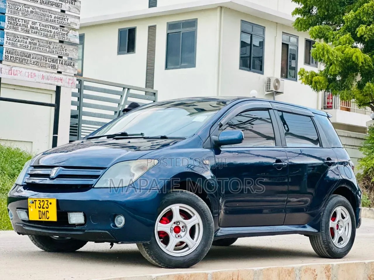 Toyota IST 2004 Blue