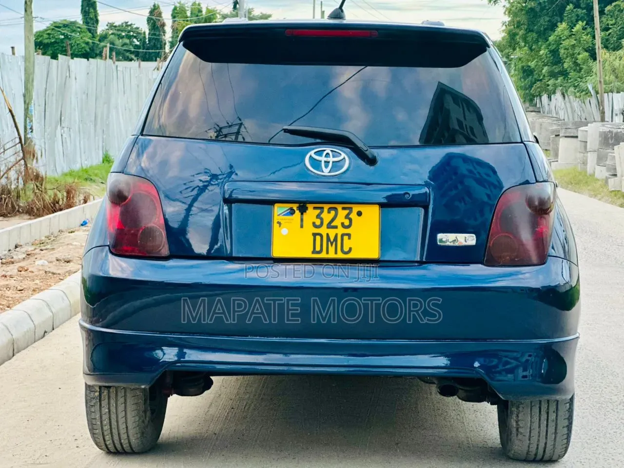 Toyota IST 2004 Blue