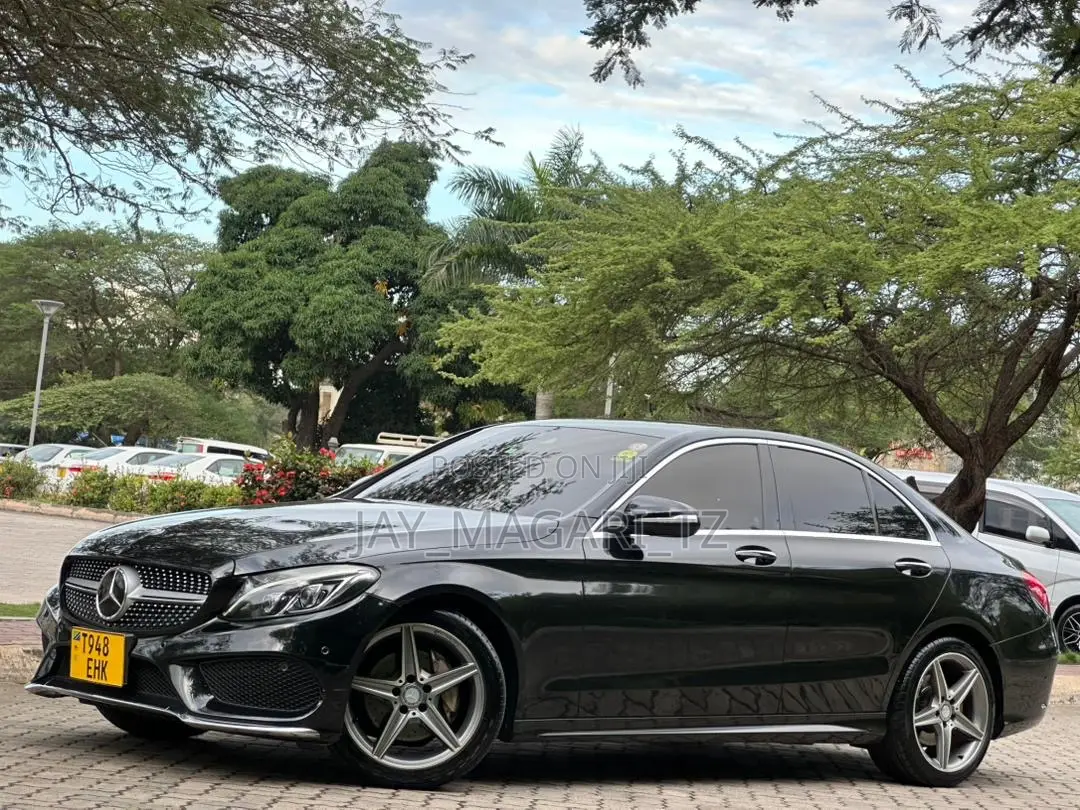 Mercedes-Benz C-Class 2015 Black