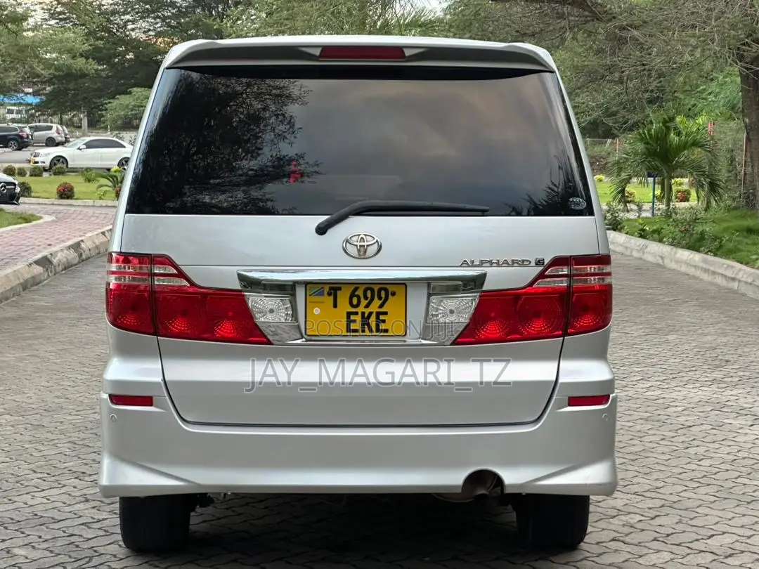 Toyota Alphard 2006 Silver