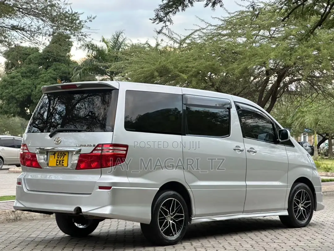 Toyota Alphard 2006 Silver