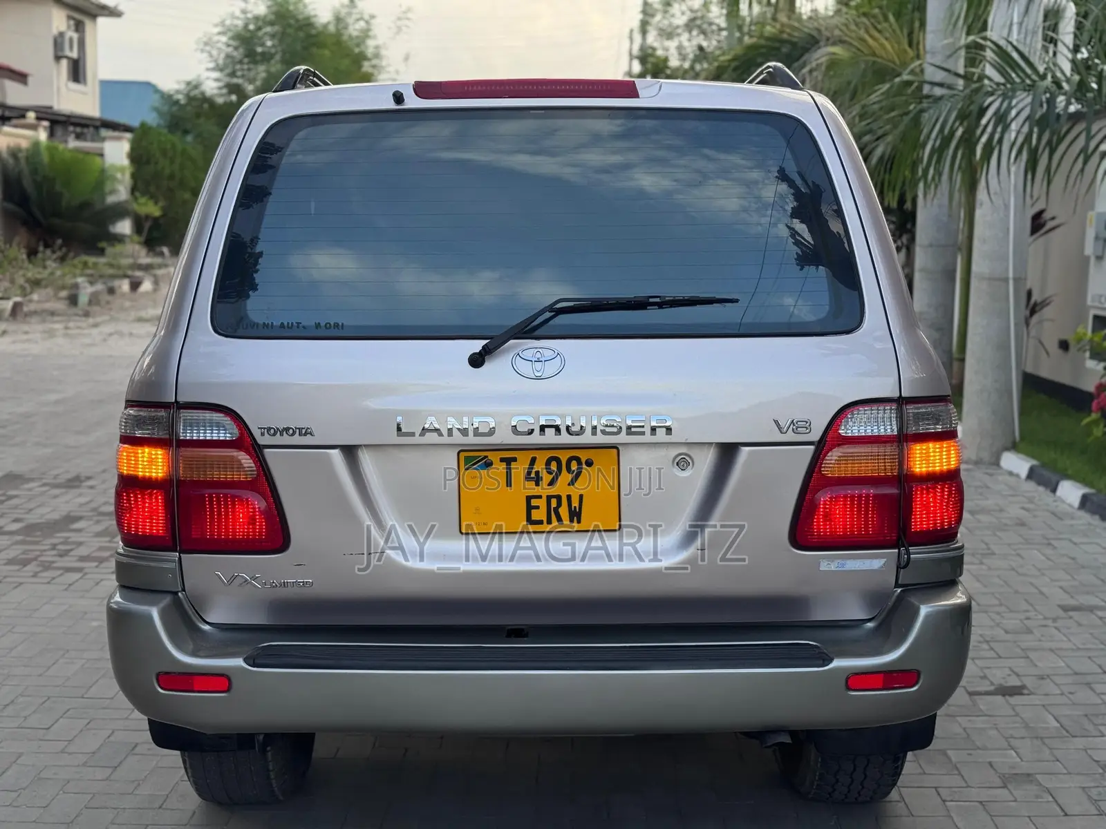 Toyota Land Cruiser 2001 Silver