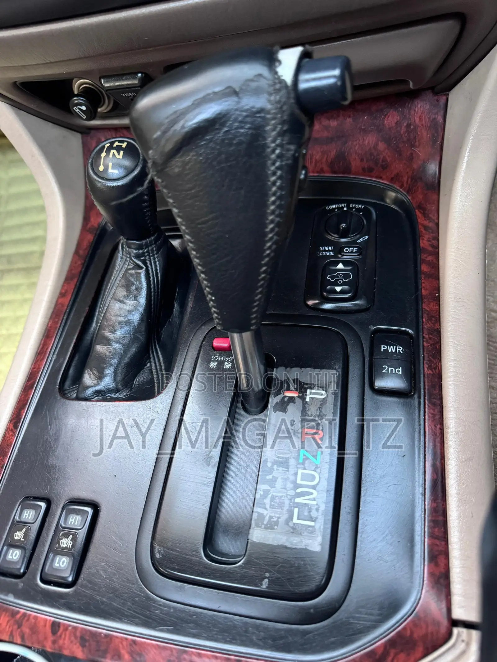 Toyota Land Cruiser 2001 Silver
