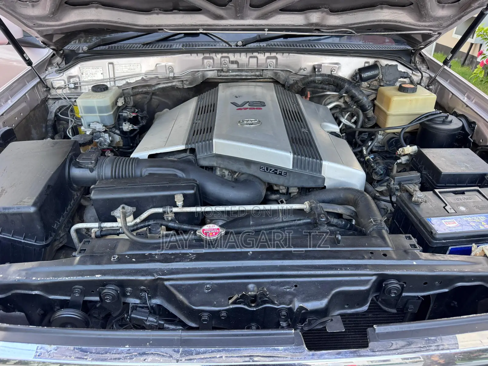 Toyota Land Cruiser 2001 Silver