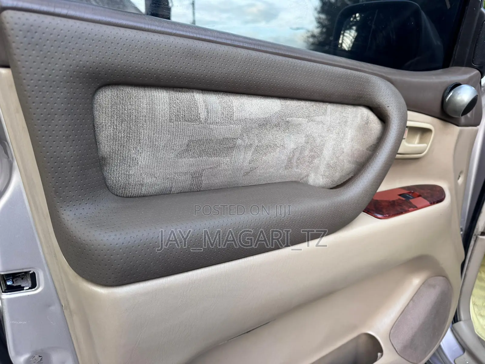 Toyota Land Cruiser 2001 Silver