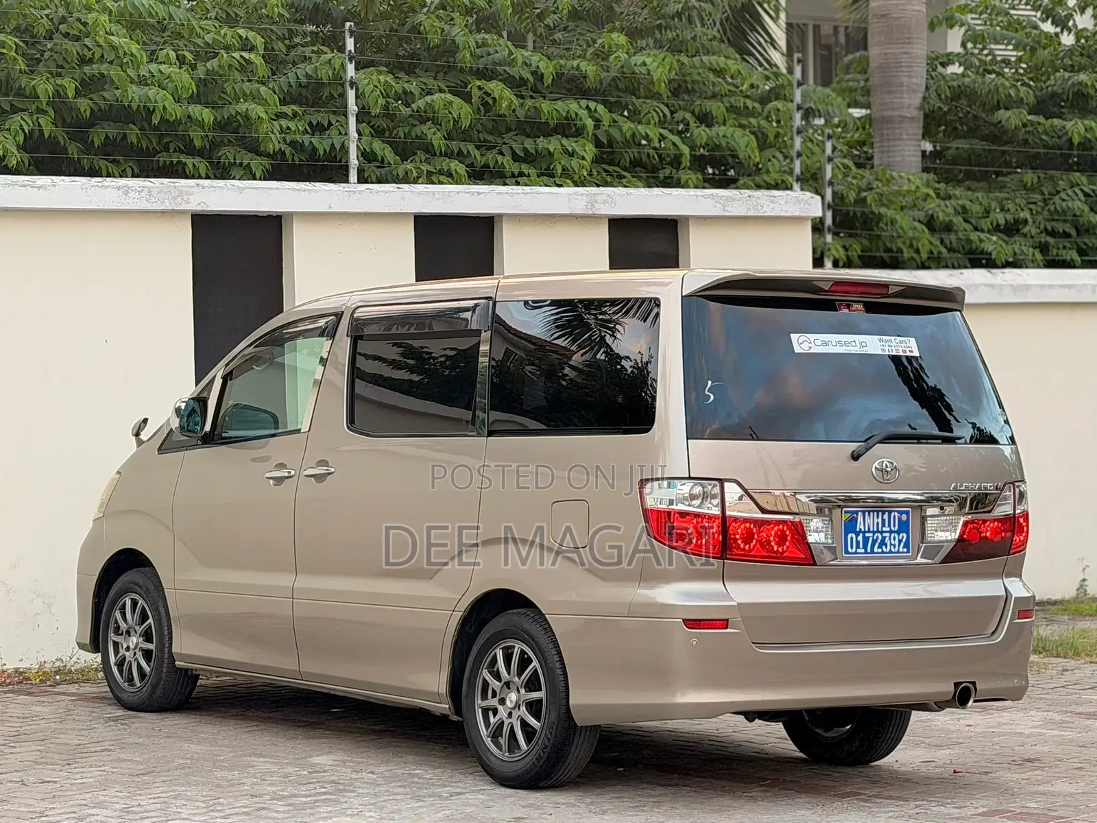 Toyota Alphard 2006 Gold