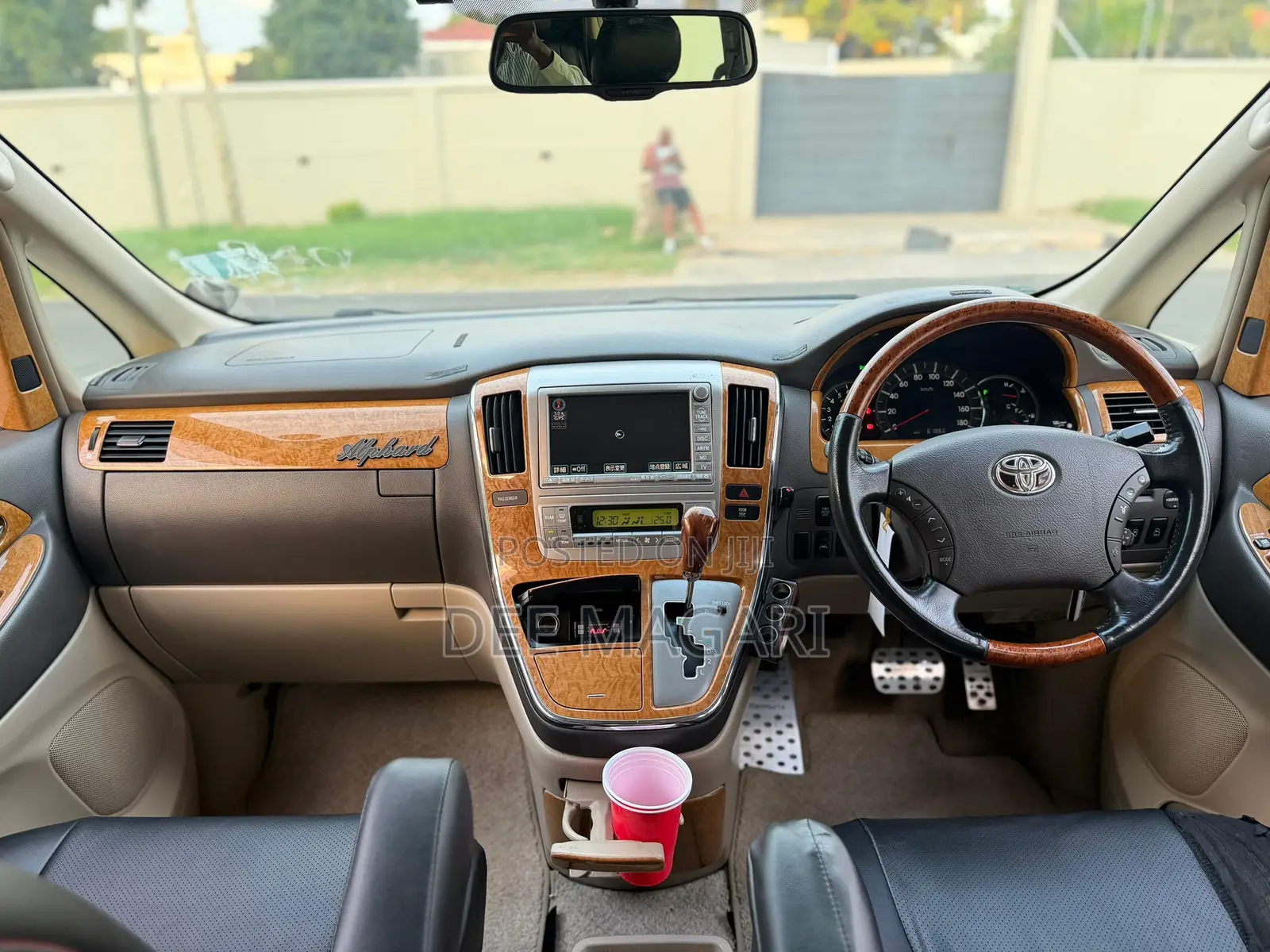 Toyota Alphard 2006 Gold