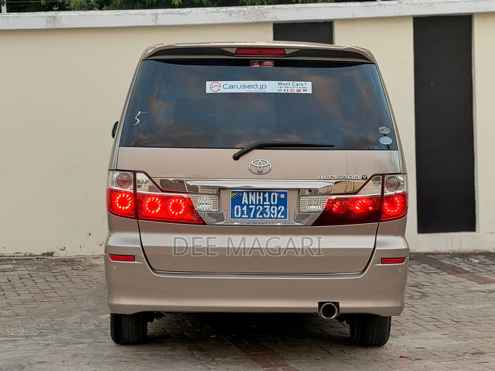 Toyota Alphard 2006 Gold