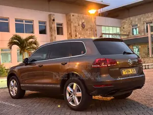 Volkswagen Touareg 2014 Brown