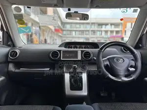 Toyota Corolla Rumion 2011 White