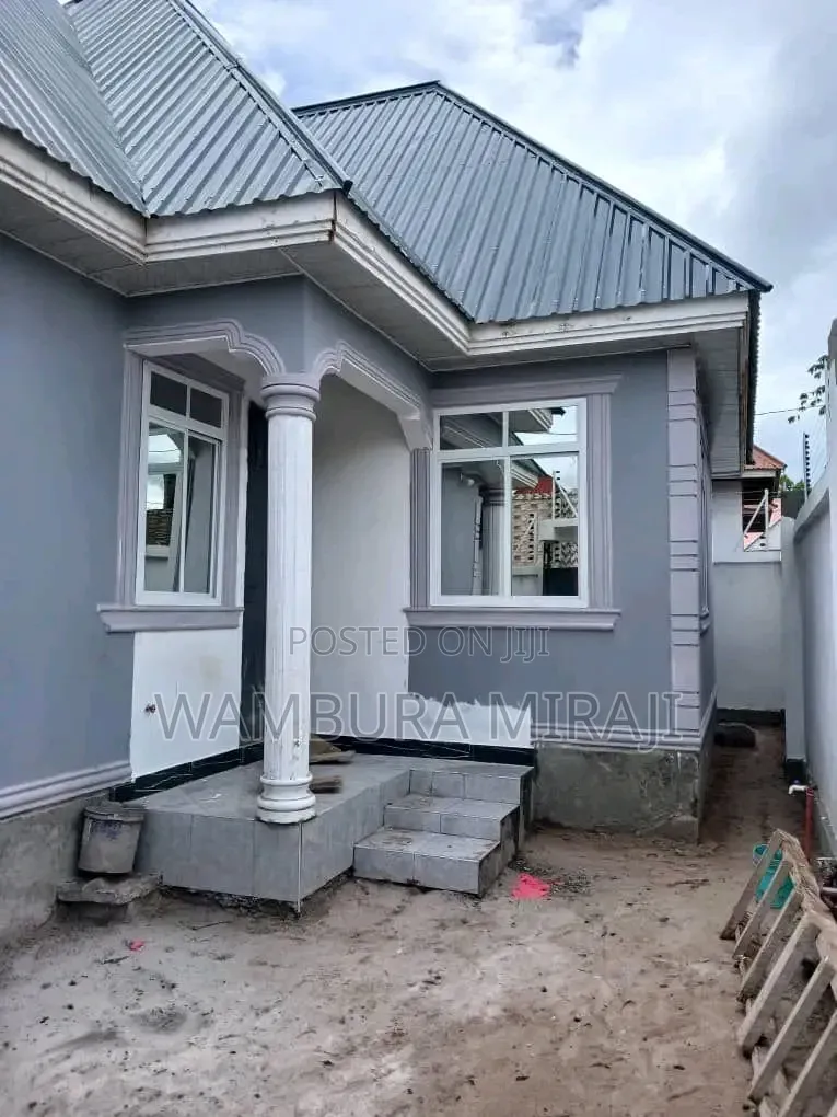 Furnished 3bdrm Block of Flats in Nyumba Ya Kuuzwa, Chamazi for sale