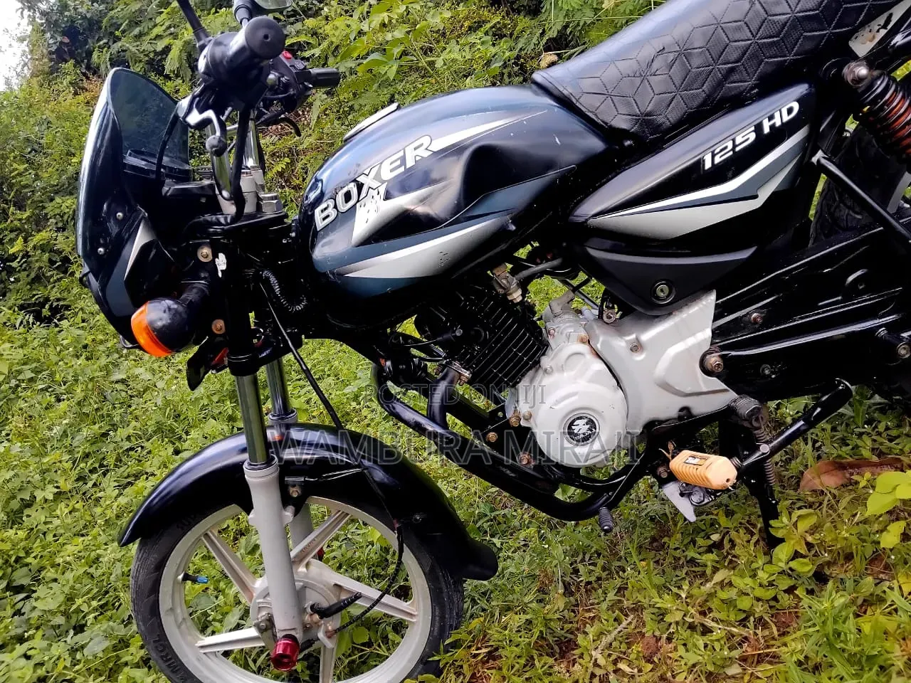 New Bajaj Boxer 125 2025 Black