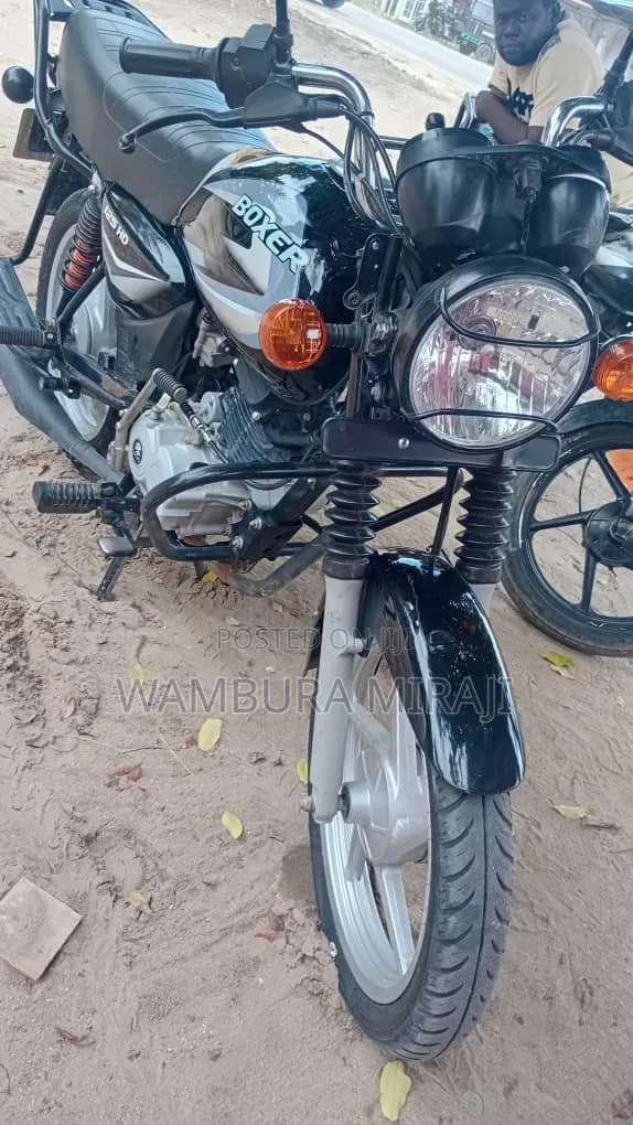 Bajaj Boxer 125 2026 Black