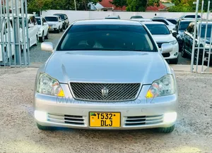Toyota Crown 2004 Silver