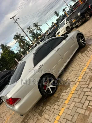 Toyota Crown Royale 2005 Silver