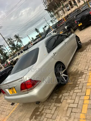 Toyota Crown Royale 2005 Silver