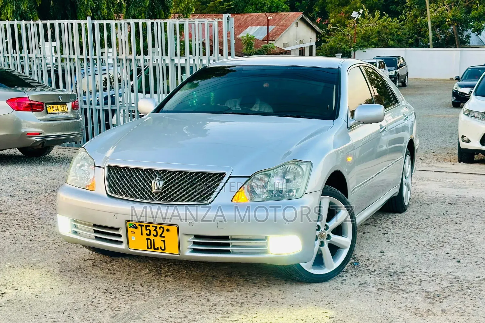 Toyota Crown 2004 Silver