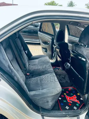 Toyota Crown Royale 2005 Silver