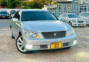 Toyota Crown 2004 Silver