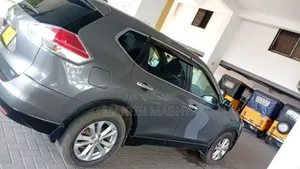 Nissan X-Trail 2.5 Petrol AWD 2015 Gray