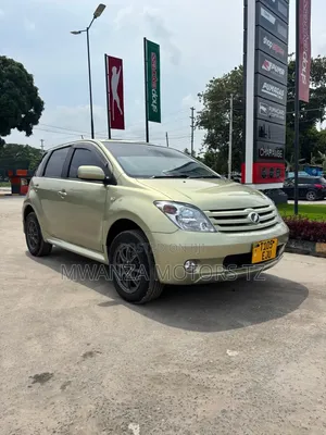 Toyota IST 2006 Brown