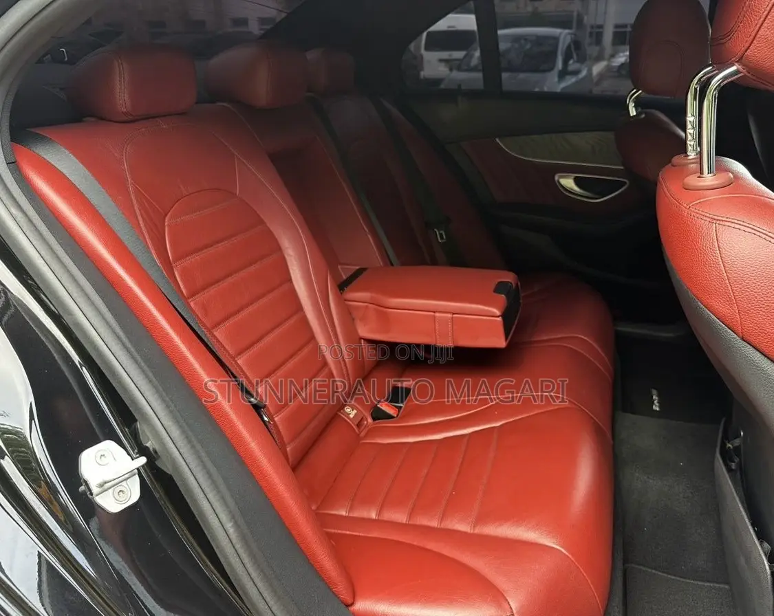 Mercedes-Benz C200 2014 Black