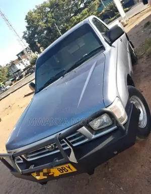 Toyota Hilux 2000 Gray