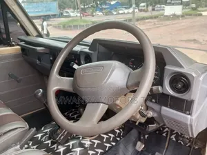 Toyota Land Cruiser 2005 Beige