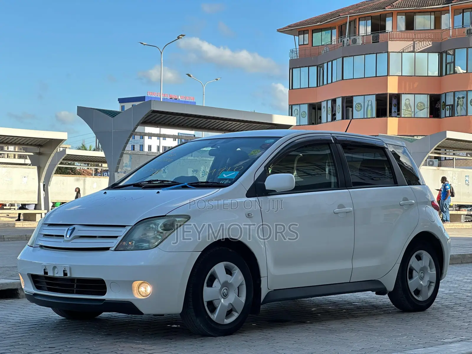 Toyota IST 2003 White