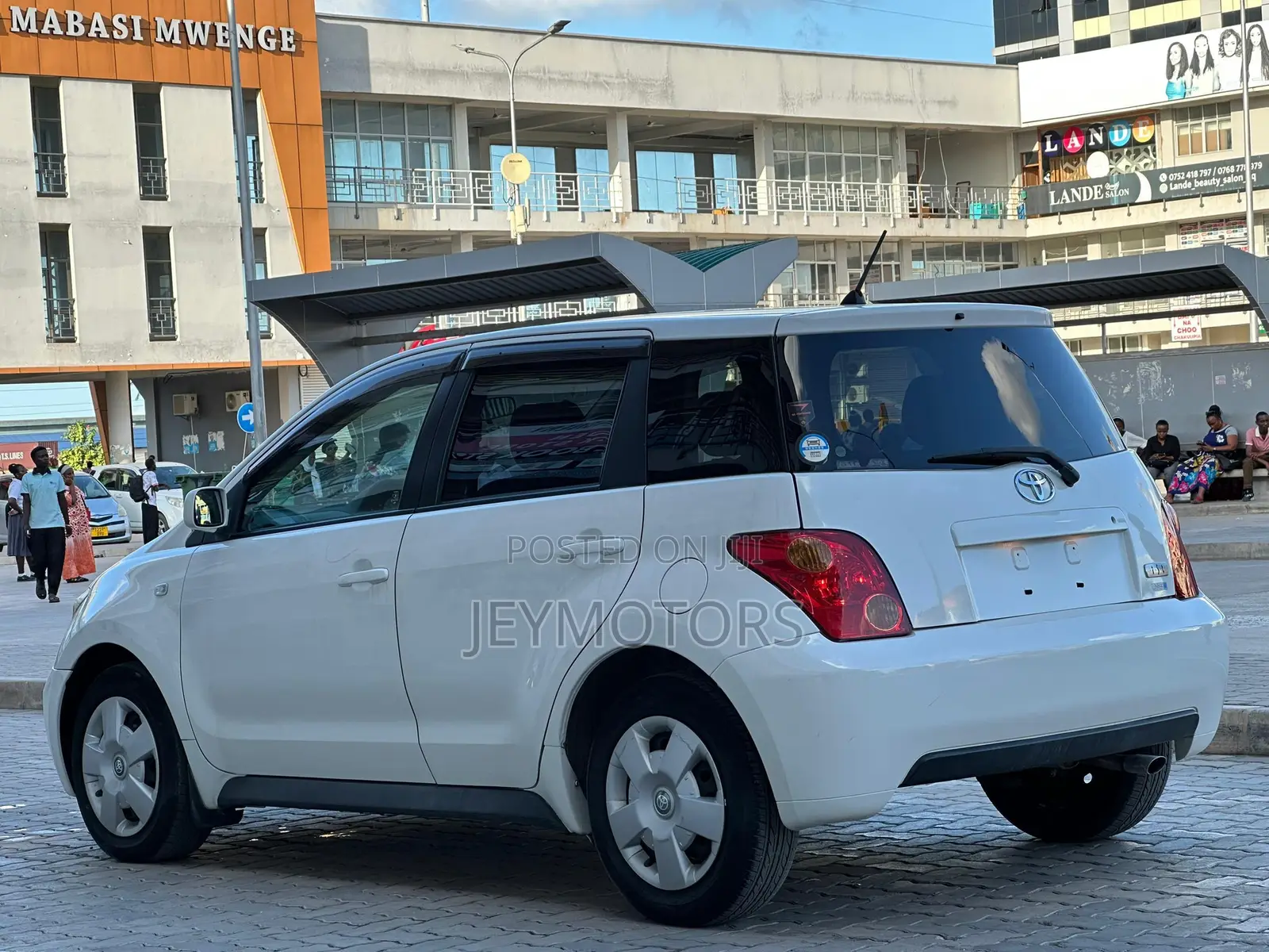 Toyota IST 2003 White