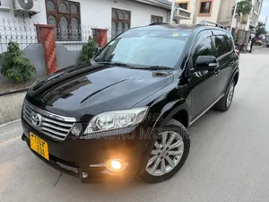 Toyota Vanguard 2011 Black